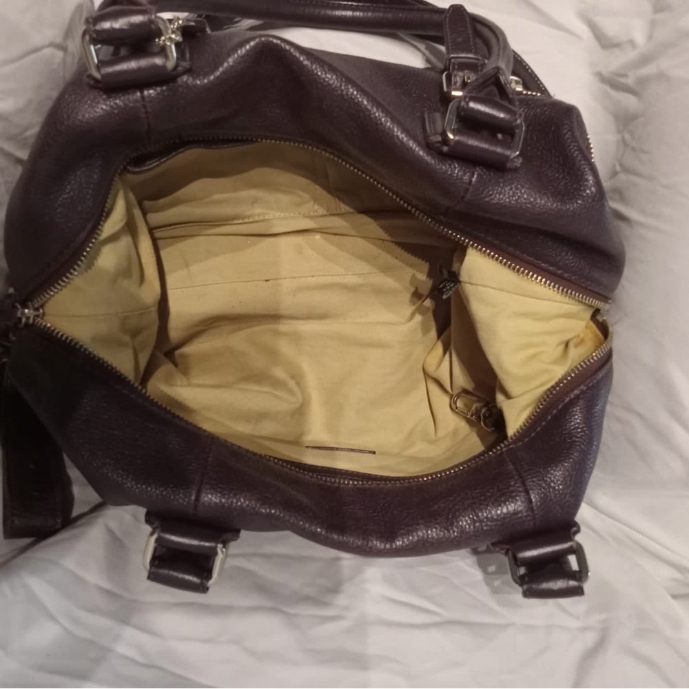 Authentic Leather Cole Haan Shoulder/Hand bag. Purple Color - Picture 4 of 14